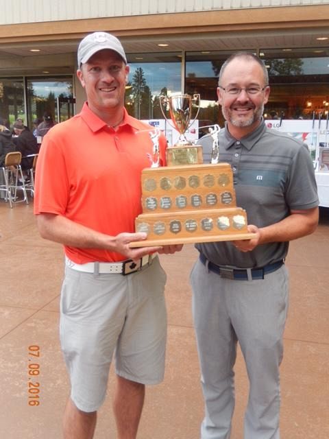 Bruce Fleming wins the Overall Low Net Trophy